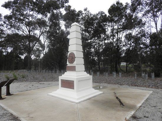 Sir Paul Edmund de Strzelecki Monument